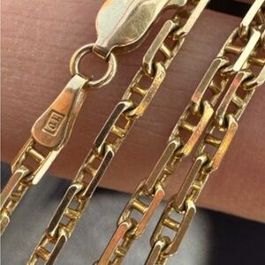 14k Gucci square link chain necklace